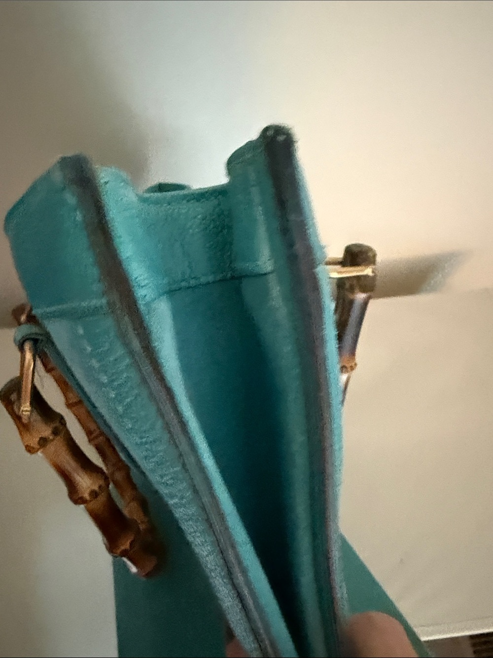 Vintage Gucci Turquoise Suede Tote with Bamboo Handle - Picture 11 of 12